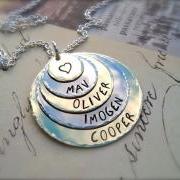 A Mother's LOVE - Necklace FIVE Disc Personalized Pendant Necklace - For Mommy